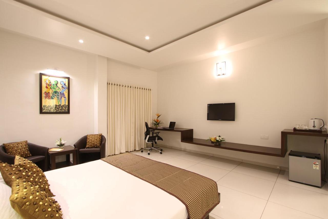 Prakruti Resort Vadodara Exteriör bild