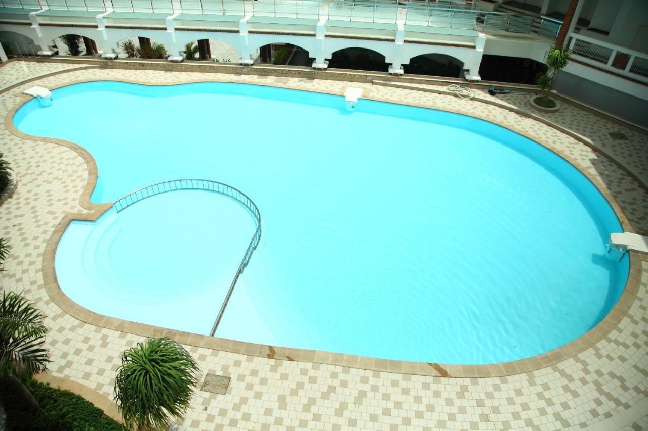 Prakruti Resort Vadodara Exteriör bild