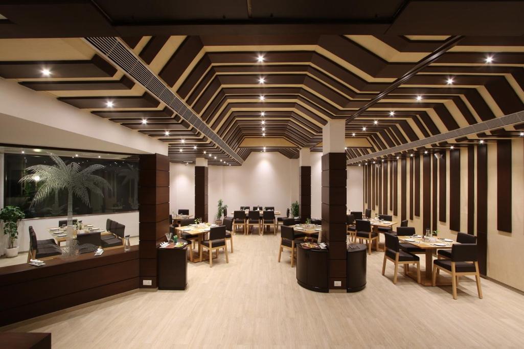 Prakruti Resort Vadodara Exteriör bild