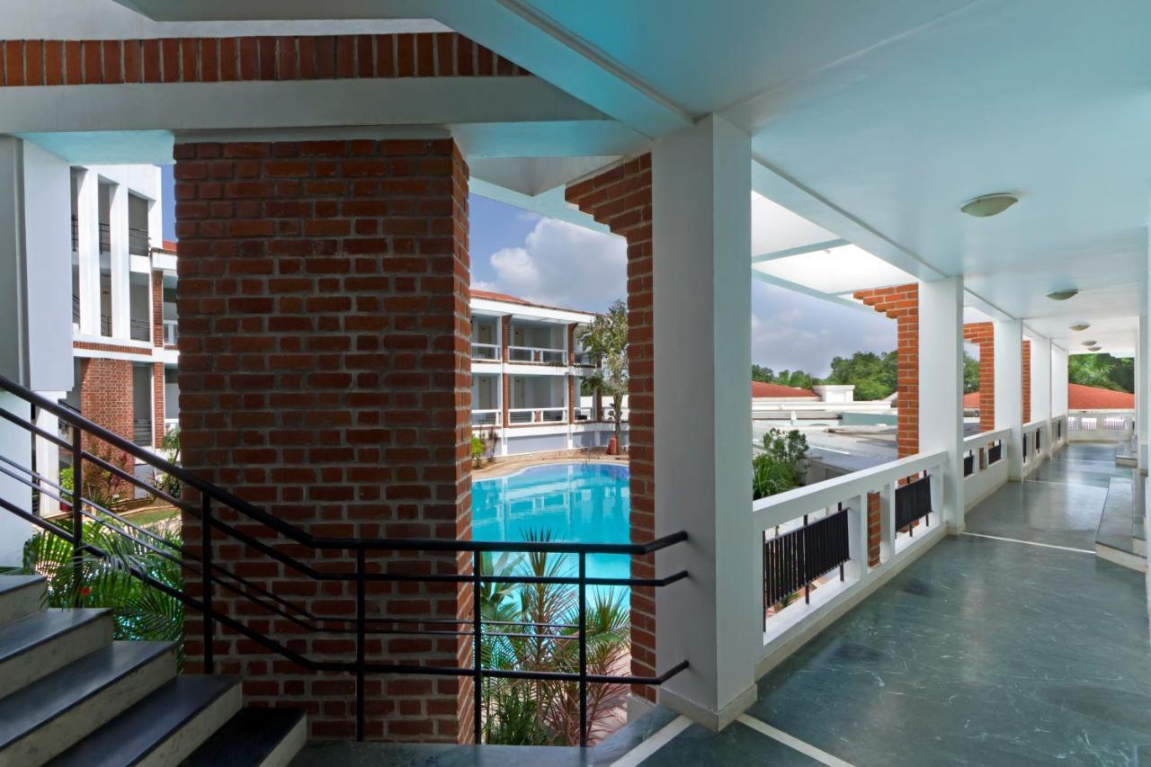 Prakruti Resort Vadodara Exteriör bild